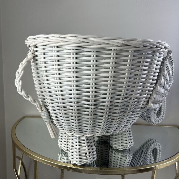 Pottery Barn Kids Handwoven Rattan Wicker Elephant Shaped Storage Basket Gray - Picture 7 of 16